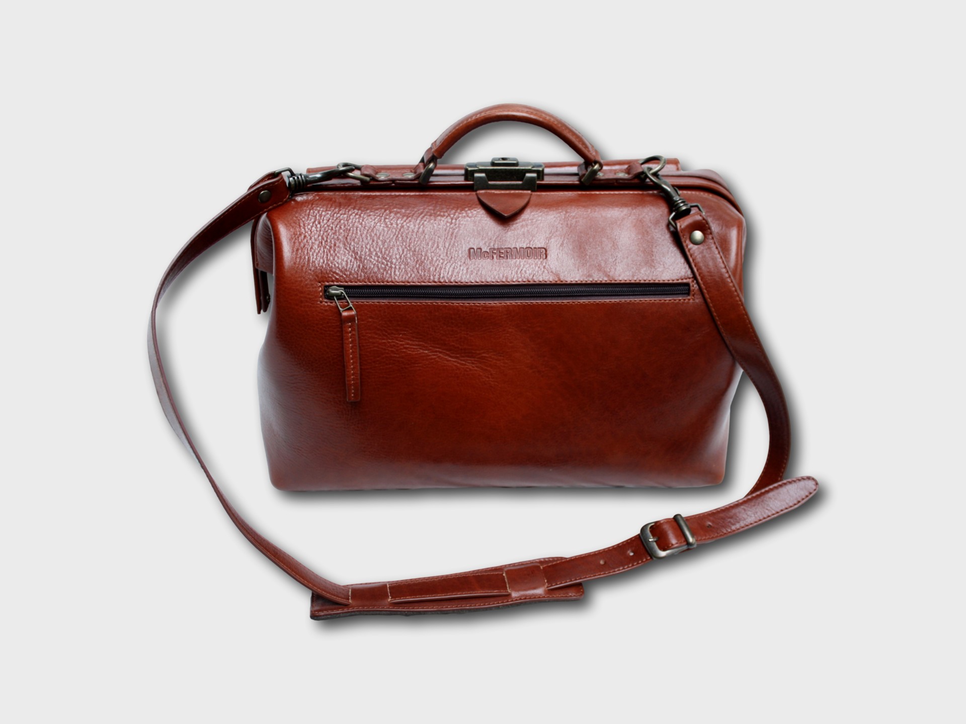 McFermoir A4 cognac schouderriem3 clipped rev 1