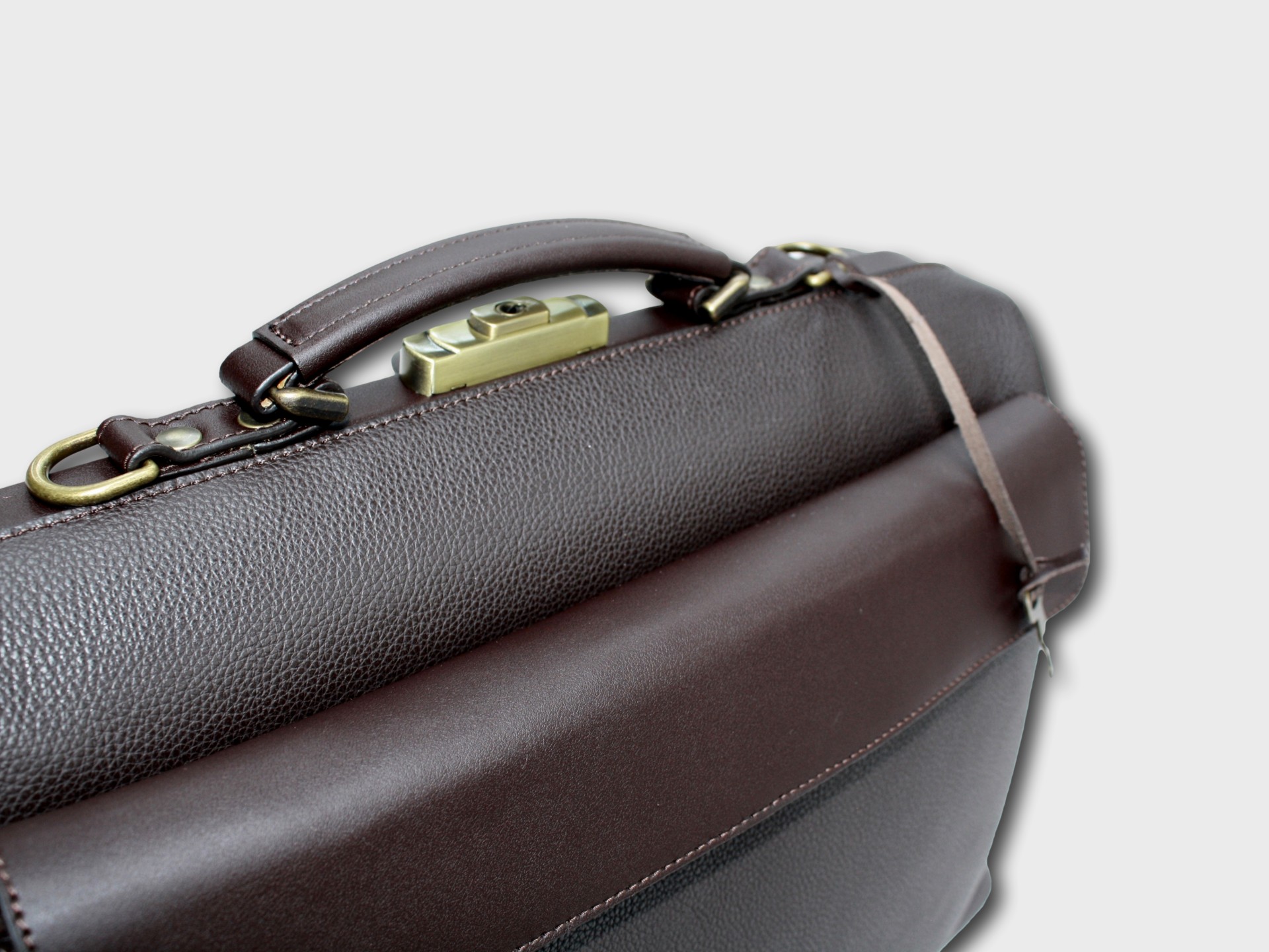 McFermoir Doctor's Bag A4 Fashion 3016 Dark Brown Grained Smooth Leather - Image 4